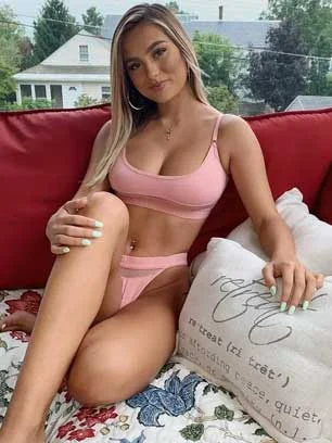 Model Escorts in agra